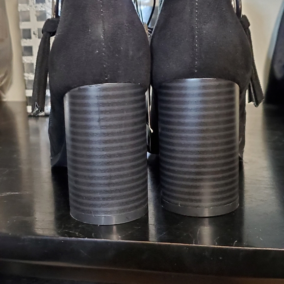 Black booties - Picture 3 of 4